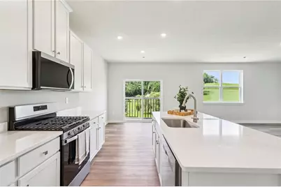 367 Leslie Farms Drive, Connoquenessing Boro, PA 16033 - Photo 6