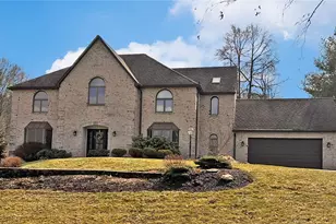 120 Marlboro Dr, Peters Township, PA 15317 - Photo 2