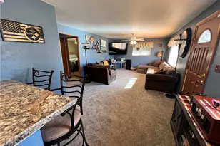 14535 Chris Dr, North Huntingdon, PA 15642 - Photo 4