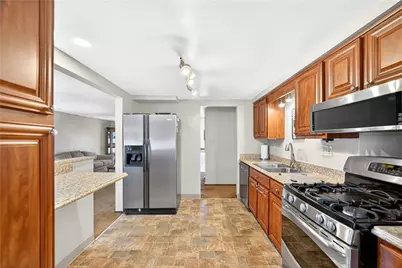 1548 Amelia Ave, South Park, PA 15129 - Photo 12