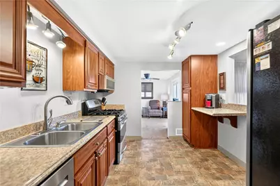 1548 Amelia Ave, South Park, PA 15129 - Photo 8