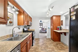 1548 Amelia Ave, South Park, PA 15129 - Photo 8