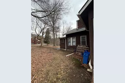 817 Thompson St #B, Turtle Creek, PA 15145 - Photo 12