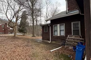 817 Thompson St, Turtle Creek, PA 15145 - Photo 12