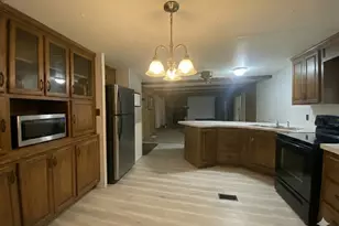 114 Menock Manor Ln, Hempfield Township, PA 15601 - Photo 6