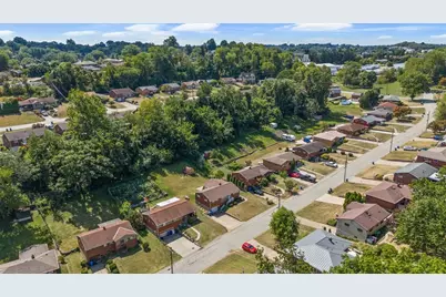 517 Dunn Dr, Pittsburgh, PA 15227 - Photo 48