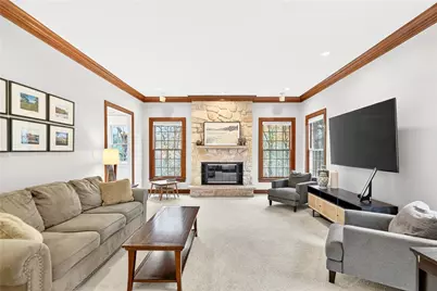 1613 Amicitia Ln, Pittsburgh, PA 15143 - Photo 6