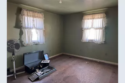 198 12th St, Ambridge, PA 15003 - Photo 22