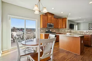 2002 Zoe Ln, Hempfield Township, PA 15601 - Photo 18