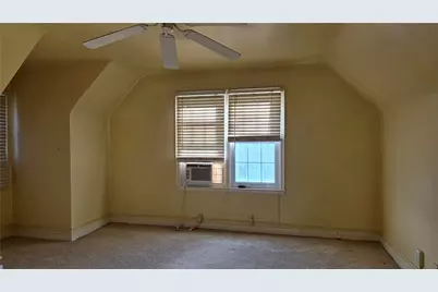 1217 Hillcrest Avenue, Monessen, PA 15062 - Photo 16