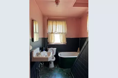 198 12th St, Ambridge, PA 15003 - Photo 26