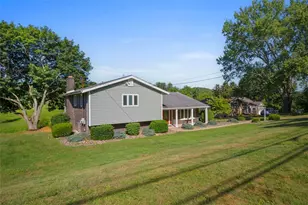 581 Justabout Rd, Peters Township, PA 15367 - Photo 2