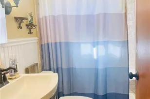 1114 Zenobia Dr, Coraopolis, PA 15108 - Photo 8