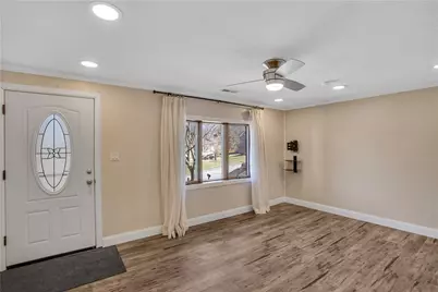 143 Northview Cir, Brighton Township, PA 15009 - Photo 6