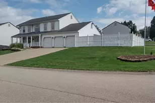 401 Lexington Dr, Southwest Greensburg Boro, PA 15601 - Photo 1