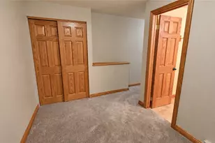 401 Lexington Dr, Hempfield Township, PA 15601 - Photo 22