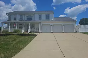 401 Lexington Dr, Southwest Greensburg Boro, PA 15601 - Photo 2