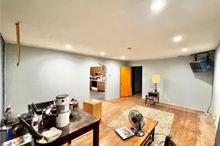 942 Brown St, Belle Vernon, PA 15012 - Photo 16