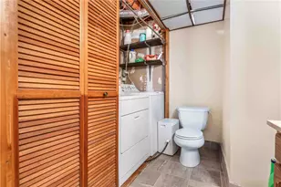 209 Glenmore Dr, Moon/Crescent Twp, PA 15108 - Photo 22