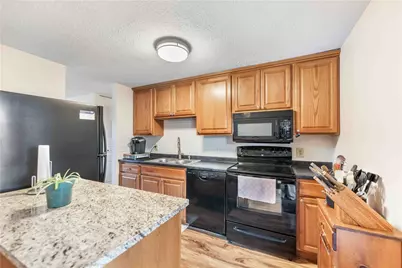 209 Glenmore Dr, Moon/Crescent Twp, PA 15108 - Photo 10