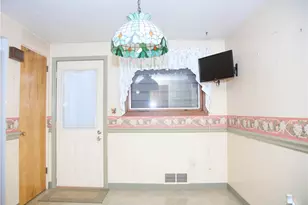 2811 Bowman Ave, McKeesport, PA 15132 - Photo 6