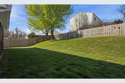 102 Agate Dr, Verona, PA 15147 - Photo 44