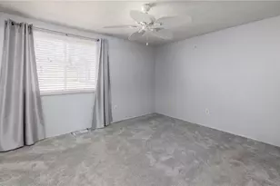 182 Thunderwood Dr, Bethel Park, PA 15102 - Photo 14