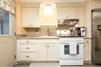 511 E Garfield Ave, New Castle, PA 16105 - Photo 6