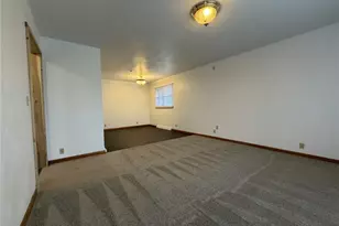 638 N Cherry St, Worth Boro, PA 16262 - Photo 6