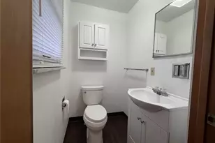 638 N Cherry St, Worth Boro, PA 16262 - Photo 16