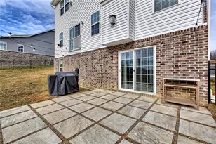 1080 Wedgewood Dr, Penn Twp, PA 15644 - Photo 34