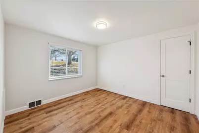 6329 Crestview Dr, South Park, PA 15129 - Photo 10