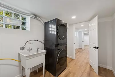 6329 Crestview Dr, South Park, PA 15129 - Photo 20