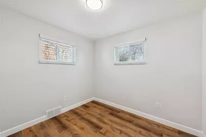 6329 Crestview Dr, South Park, PA 15129 - Photo 14