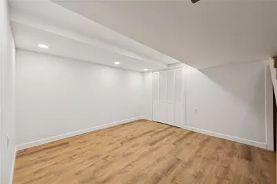 6329 Crestview Dr, South Park, PA 15129 - Photo 12