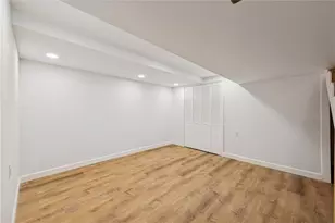 6329 Crestview Dr, South Park, PA 15129 - Photo 12