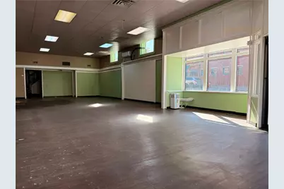 435 Lawrence Ave, Ellwood City, PA 16117 - Photo 12