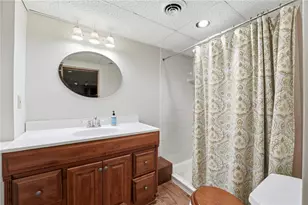 421 E Washington Blvd, Grove City Boro, PA 16127 - Photo 26