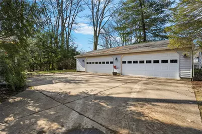 421 E Washington Blvd, Grove City Boro, PA 16127 - Photo 32