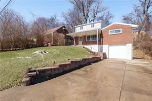 380 Tall Tree Dr, Pittsburgh, PA 15235 - Photo 2