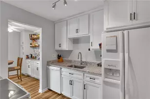 529 Brandywine Dr, Cranberry Township, PA 16066 - Photo 14