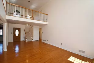 215 Victoria Ln, Peters Township, PA 15317 - Photo 4