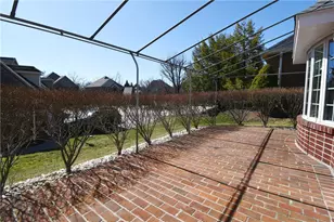 215 Victoria Ln, Peters Township, PA 15317 - Photo 38