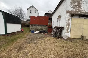 1633 New York Ave, Port Vue, PA 15133 - Photo 12