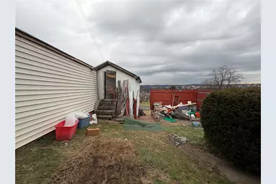 1633 New York Avenue, Port Vue, PA 15133 - Photo 4