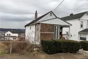 1633 New York Ave, Port Vue, PA 15133 - Photo 1