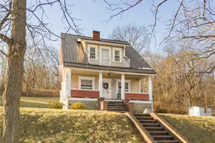 2237 Ridgeview Rd, Mount Pleasant Township, PA 15666 - Photo 2