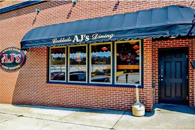 123 Washington Avenue, Vandergrift, PA 15690 - Photo 1