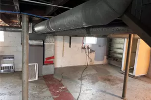 400 Emerson Ave, Farrell, PA 16121 - Photo 6