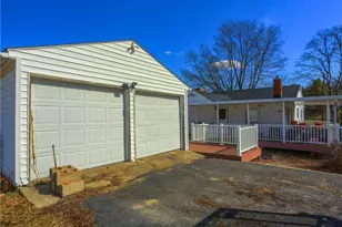 181 Kerona Rd, Shippingport, PA 15077 - Photo 30